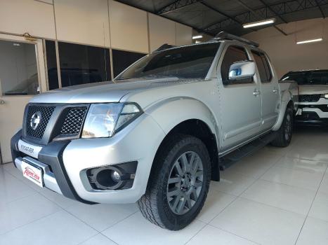 NISSAN Frontier 2.5 SL 4X4 TURBO DIESEL CABINE DUPLA AUTOM�TICO, Foto 2