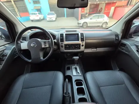 NISSAN Frontier 2.5 4X4 LE CABINE DUPLA TURBO DIESEL AUTOMÁTICO, Foto 10