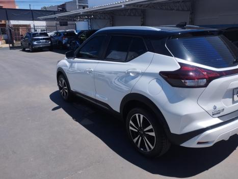 NISSAN Kicks 1.6 16V 4P FLEXSTART EXCLUSIVE XTRONIC AUTOMÁTICO CVT, Foto 4 NISSAN Kicks 1.6 16V 4P FLEXSTART EXCLUSIVE XTRONIC AUTOMÁTICO CVT, Foto 4