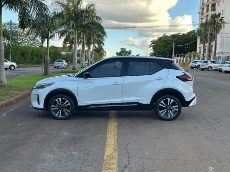 NISSAN Kicks 1.6 16V 4P FLEXSTART EXCLUSIVE XTRONIC AUTOMTICO CVT, Foto 3