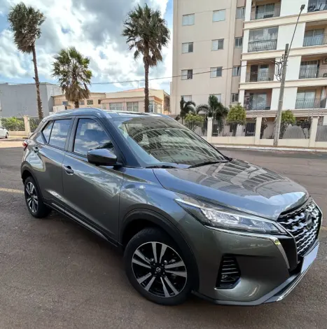 NISSAN Kicks 1.6 16V 4P FLEXSTART EXCLUSIVE XTRONIC AUTOM�TICO CVT, Foto 2