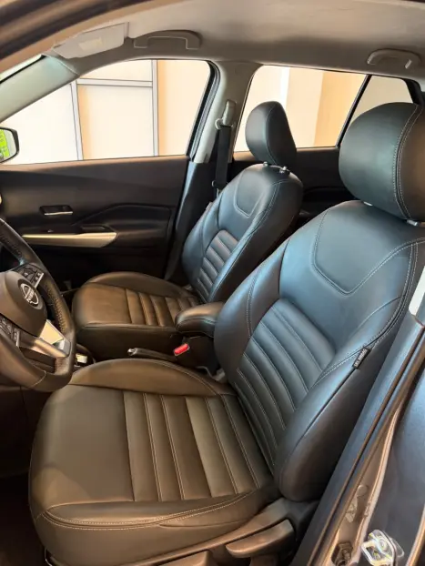 NISSAN Kicks 1.6 16V 4P FLEXSTART XPLAY XTRONIC AUTOM�TICO CVT, Foto 4
