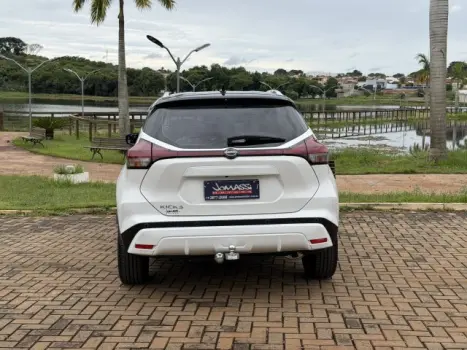 NISSAN Kicks 1.6 16V 4P FLEXSTART EXCLUSIVE XTRONIC AUTOM�TICO CVT, Foto 6