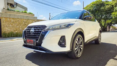NISSAN Kicks 1.6 16V 4P FLEXSTART EXCLUSIVE XTRONIC AUTOM�TICO CVT, Foto 3