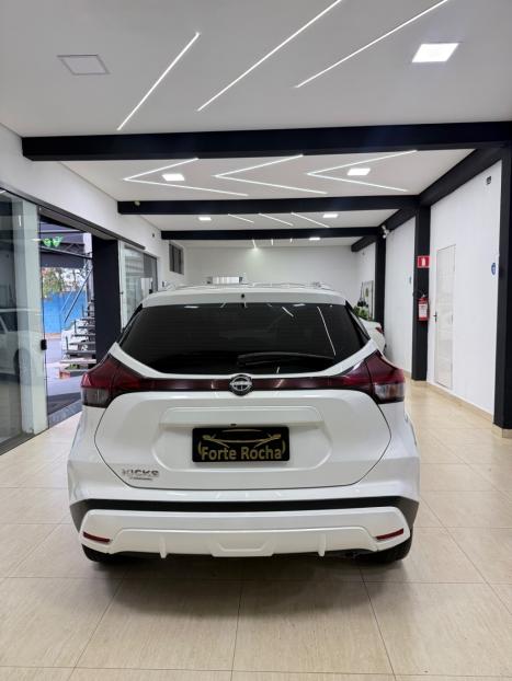 NISSAN Kicks 1.6 16V 4P FLEXSTART SENSE XTRONIC AUTOM�TICO CVT, Foto 8