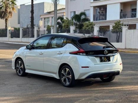 NISSAN Leaf B12P 4P 40 EL�TRICO, Foto 4