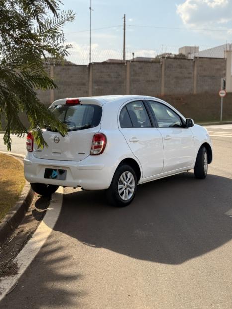 NISSAN March 1.0 12V 4P S FLEX, Foto 3