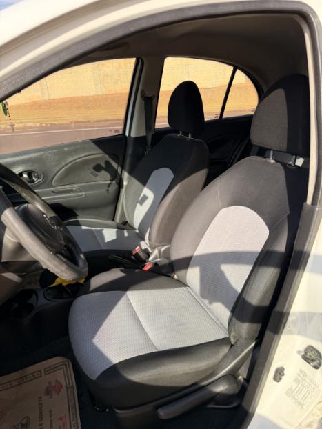 NISSAN March 1.0 12V 4P S FLEX, Foto 6