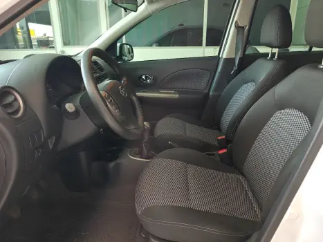 NISSAN March 1.0 12V 4P SV FLEX, Foto 5