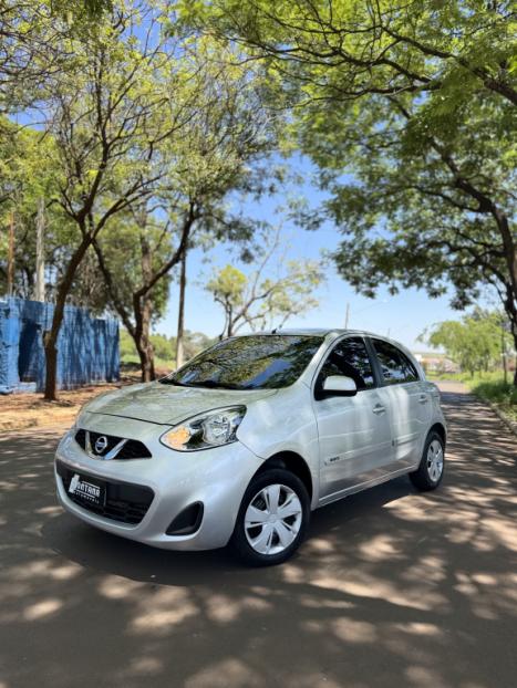 NISSAN March 1.0 12V 4P S FLEX, Foto 1