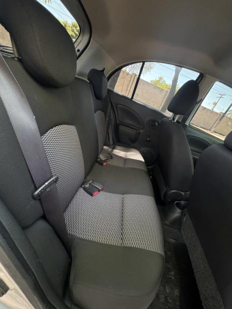 NISSAN March 1.0 12V 4P S FLEX, Foto 18