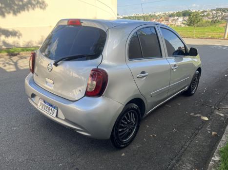 NISSAN March 1.0 12V 4P S FLEX, Foto 3