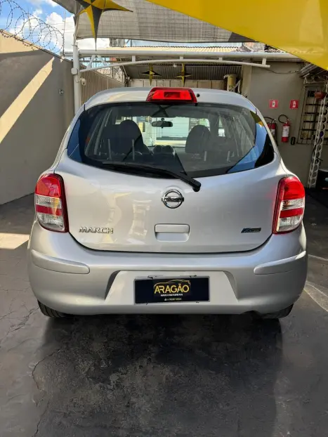 NISSAN March 1.0 12V 4P S FLEX, Foto 7