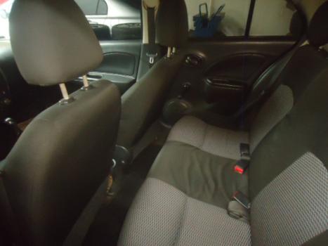 NISSAN March 1.0 16V 4P S FLEX, Foto 4