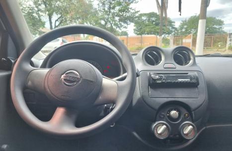 NISSAN March 1.0 16V 4P S FLEX, Foto 6