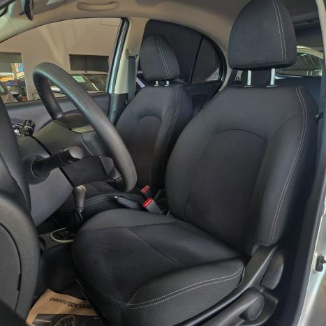 NISSAN March 1.6 16V 4P SL FLEX, Foto 8