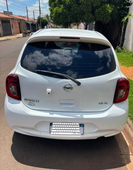 NISSAN March 1.6 16V 4P SL FLEX, Foto 4