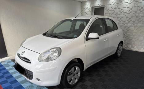 NISSAN March 1.6 16V 4P S FLEX, Foto 2