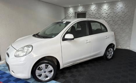 NISSAN March 1.6 16V 4P S FLEX, Foto 3