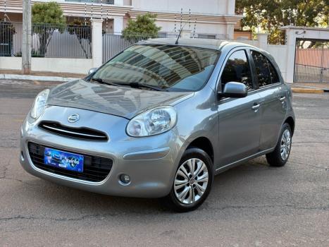 NISSAN March 1.6 16V 4P S FLEX, Foto 2