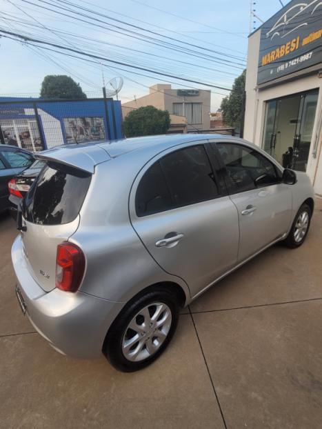 NISSAN March 1.6 16V 4P SV FLEX, Foto 6