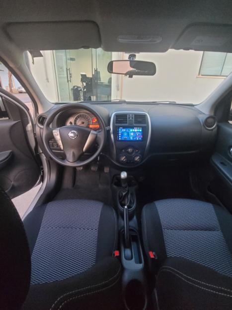 NISSAN March 1.6 16V 4P SV FLEX, Foto 15