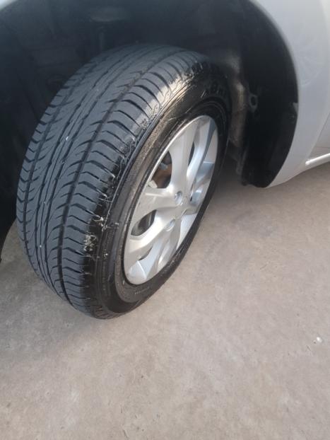 NISSAN March 1.6 16V 4P SV FLEX, Foto 20