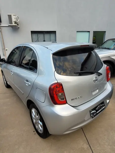 NISSAN March 1.6 16V 4P SV FLEX, Foto 3