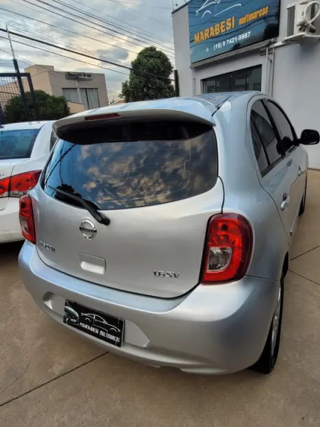 NISSAN March 1.6 16V 4P SV FLEX, Foto 4