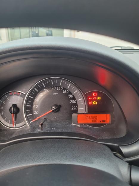 NISSAN March 1.6 16V 4P SV FLEX, Foto 13