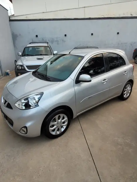 NISSAN March 1.6 16V 4P SV FLEX, Foto 17