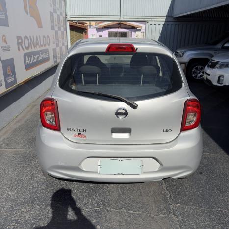 NISSAN March 1.6 16V 4P S FLEX, Foto 5