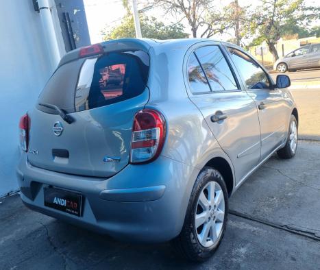 NISSAN March 1.6 16V 4P SV FLEX, Foto 4