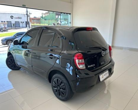NISSAN March 1.6 16V 4P S FLEX, Foto 4