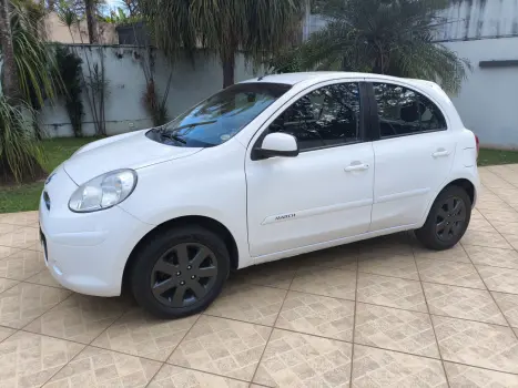 NISSAN March 1.6 16V 4P SV FLEX, Foto 1