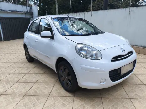 NISSAN March 1.6 16V 4P SV FLEX, Foto 2