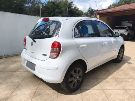 NISSAN March 1.6 16V 4P SV FLEX, Foto 3