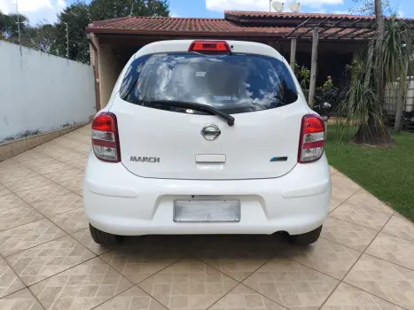 NISSAN March 1.6 16V 4P SV FLEX, Foto 4