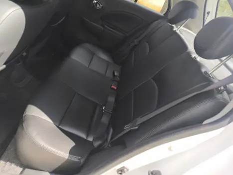 NISSAN March 1.6 16V 4P SV FLEX, Foto 8