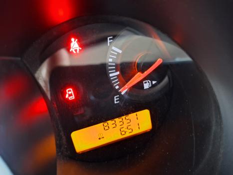 NISSAN Tiida Hatch 1.8 16V 4P S FLEX, Foto 6