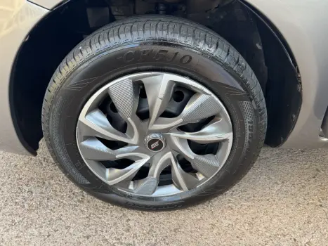 NISSAN Versa Sedan 1.6 16V 4P FLEX SV, Foto 11