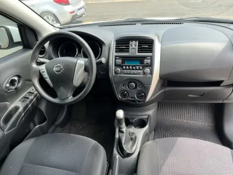 NISSAN Versa Sedan 1.6 16V 4P FLEX SL, Foto 5 NISSAN Versa Sedan 1.6 16V 4P FLEX SL, Foto 5