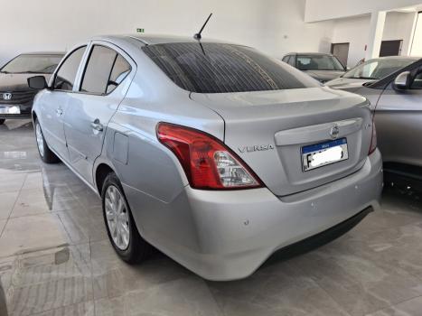 NISSAN Versa Sedan 1.6 16V 4P FLEX SV, Foto 4 NISSAN Versa Sedan 1.6 16V 4P FLEX SV, Foto 4