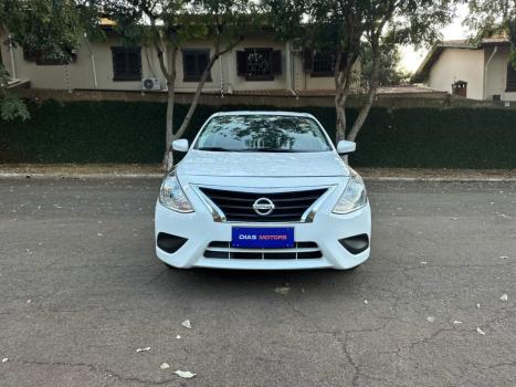 NISSAN Versa Sedan 1.6 16V 4P FLEX SL, Foto 1