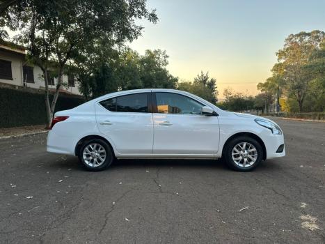 NISSAN Versa Sedan 1.6 16V 4P FLEX SL, Foto 2