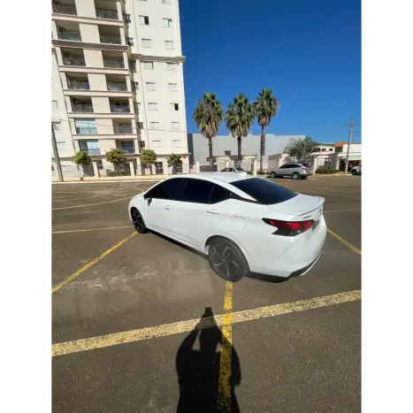 NISSAN Versa Sedan 1.6 16V 4P FLEX EXCLUSIVE XTRONIC AUTOM�TICO CVT, Foto 3