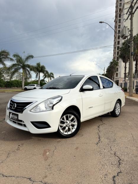 NISSAN Versa Sedan 1.0 4P FLEX S, Foto 1