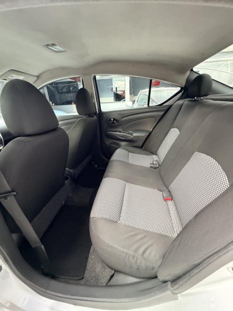 NISSAN Versa Sedan 1.0 4P FLEX S, Foto 9