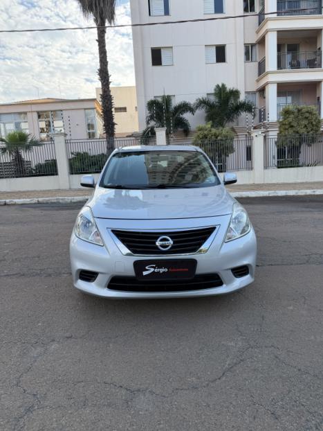 NISSAN Versa Sedan 1.6 16V 4P FLEX SV, Foto 3