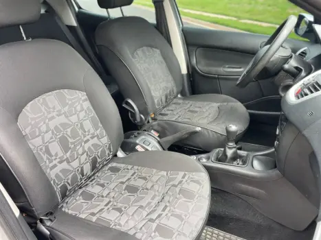 PEUGEOT 207 Hatch 1.4 4P XR FLEX, Foto 12